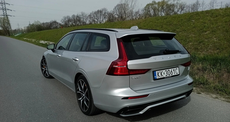 Volvo V60 cena 215900 przebieg: 52505, rok produkcji 2021 z Kraków małe 781